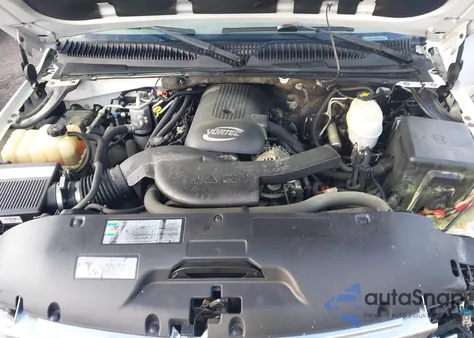 2005 Chevrolet Suburban 1500 Lt z USA, uszkodzony, nr VIN 3GNFK16Z25G267389